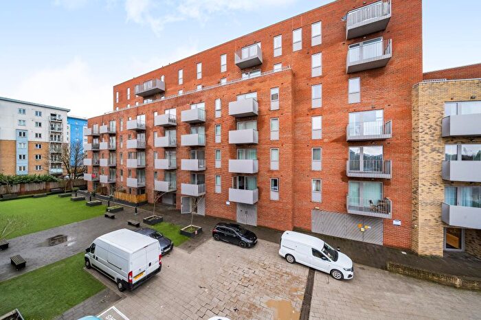 1 Bedroom Flat For Sale In Steel House, The MetalWorks, SL2