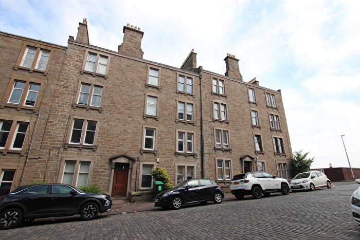 1 Bedroom Flat To Rent In Forest Park Road, West End, Dundee, DD1