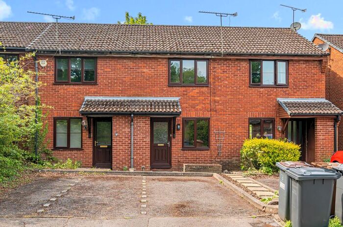 2 Bedroom Property To Rent In Caernarvon Gardens, Chandler's Ford, Eastleigh, SO53