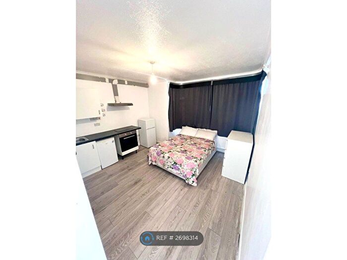 Studio To Rent In Melfort Road, Thornton Heath, CR7
