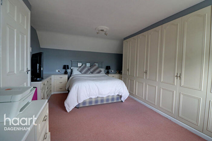 2 Bedroom Detached Bungalow For Sale In Dagmar Road, Dagenham, RM10