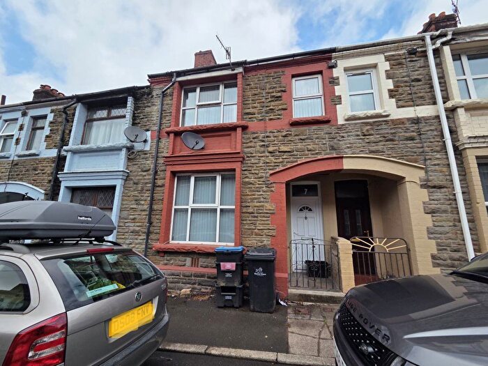 2 Bedroom Property To Rent In Railway Street, Llanhilleth, Abertillery, NP13