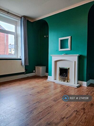 3 Bedroom Terraced House To Rent In New George Street, Bury, BL8