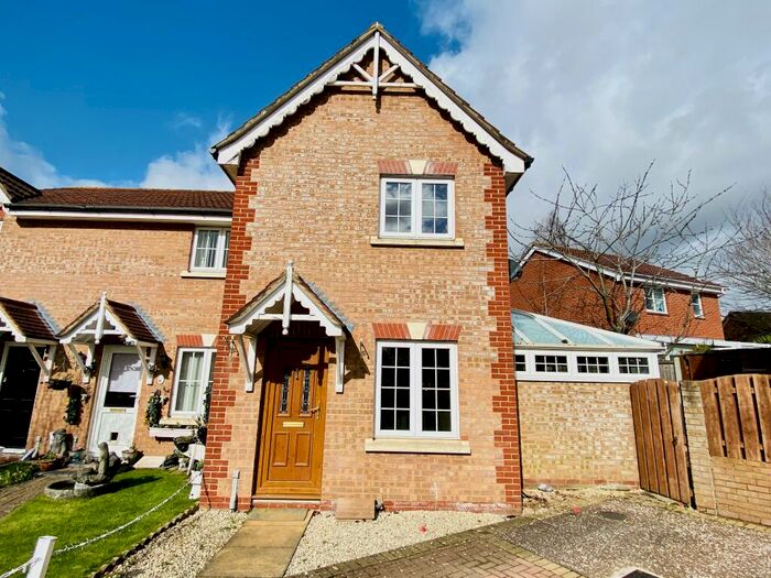 2 Bedroom House To Rent In Bulrush Close, NR10