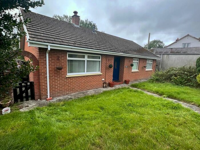 3 Bedroom Detached Bungalow For Sale In Blaenplwyf, Aberystwyth, SY23