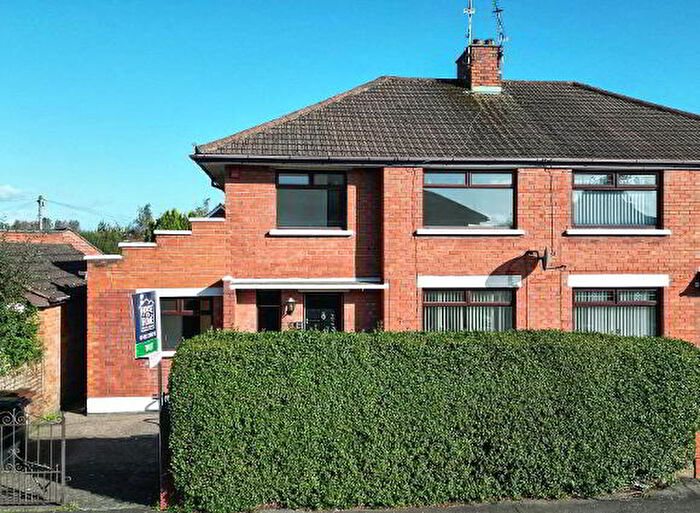 4 Bedroom Semi-Detached House For Sale In Arthur Avenue, Newtownabbey, BT36