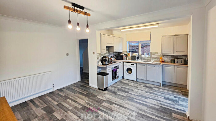 3 Bedroom Semi-Detached House For Sale In Oakhill Road, Wheatley Hills, Doncaster, DN2