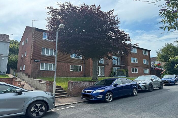 1 Bedroom Flat For Sale In Cameron Court, Churchill Road, Dover, CT17