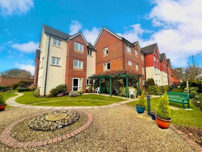 2 Bedroom Property To Rent In Fidlas Road, Heath, Cardiff, CF14