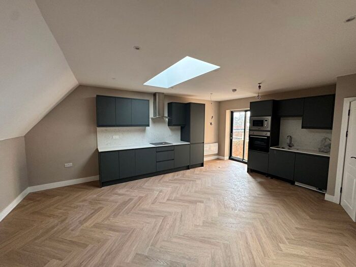 3 Bedroom Flat To Rent In Hemel Hempstead, HP1