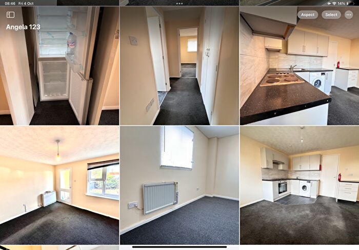 2 Bedroom Flat To Rent In Goresbrook Road, Dagenham, RM9