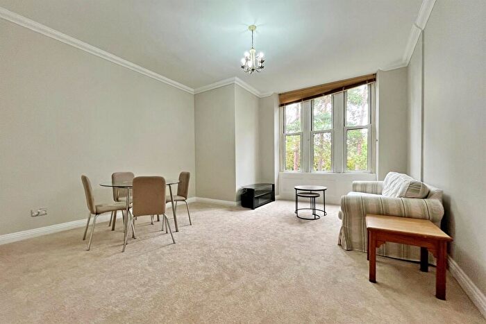 2 Bedroom Flat To Rent In Bournemouth, BH1