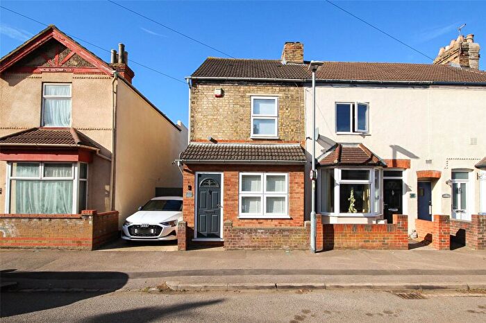 2 Bedroom End Of Terrace House For Sale In Margetts Road, Kempston, Bedford, Bedfordshire, MK42