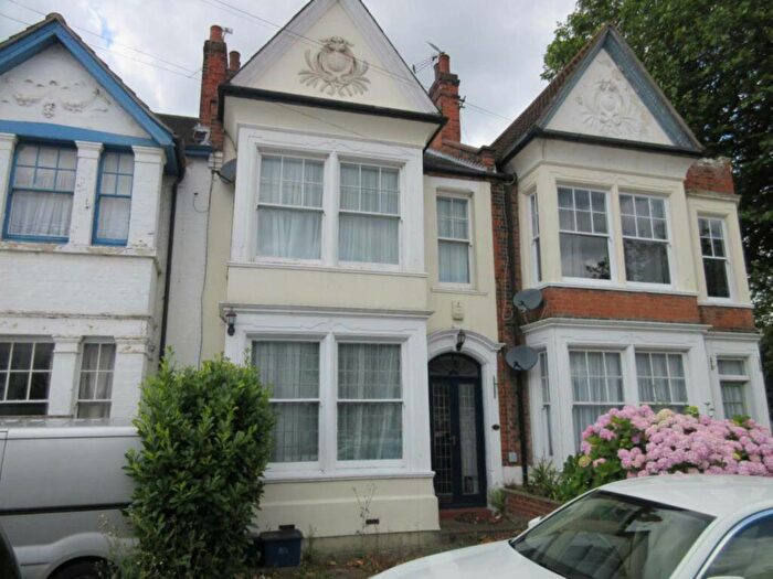 4 Bedroom Terraced House To Rent In Wilson Road, Southend-On-Sea, SS1