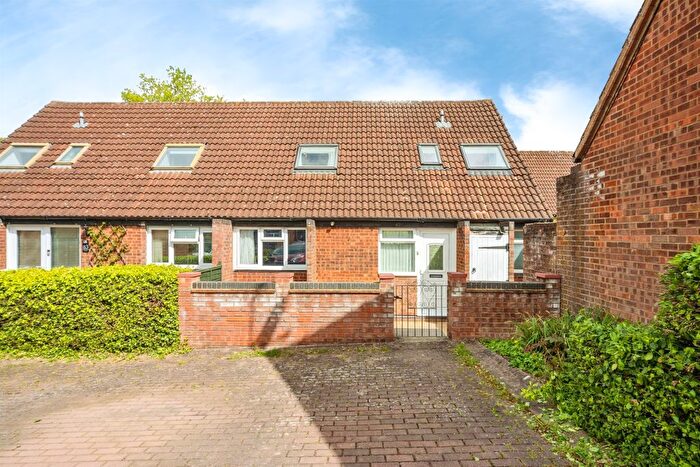 3 Bedroom Semi Detached House For Sale In Langcliffe Drive, Heelands, Milton Keynes, MK13