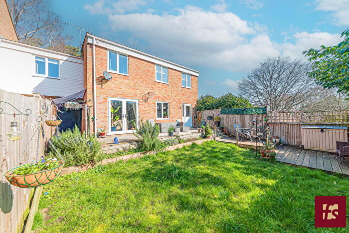 4 Bedroom End Of Terrace House For Sale In Deansgate, Bracknell, RG12
