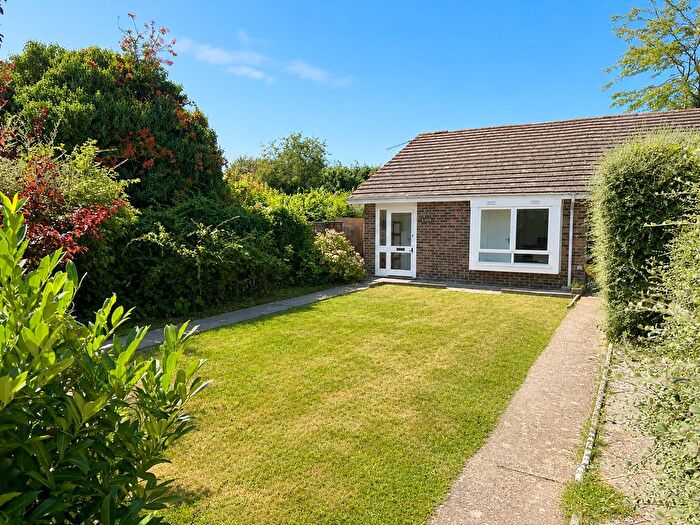 3 Bedroom Bungalow To Rent In Foxdown Close, Canterbury, Kent, CT2