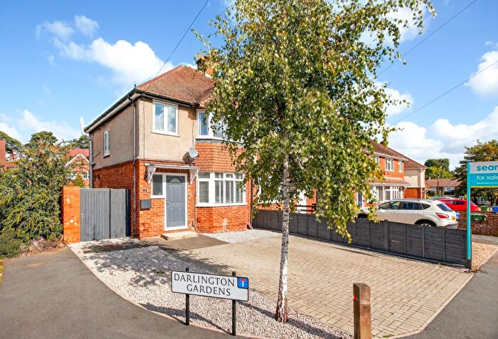 3 Bedroom Semi-Detached House For Sale In Deepfield Road, Bracknell, RG12