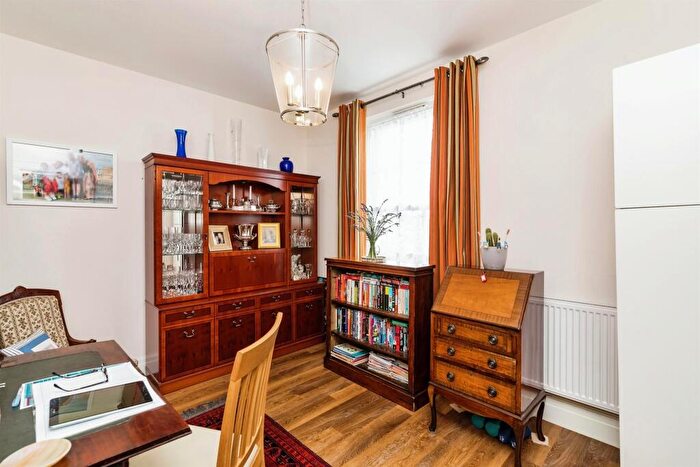 4 Bedroom Detached House For Sale In Oak Avenue, Loddon, Norwich, NR14