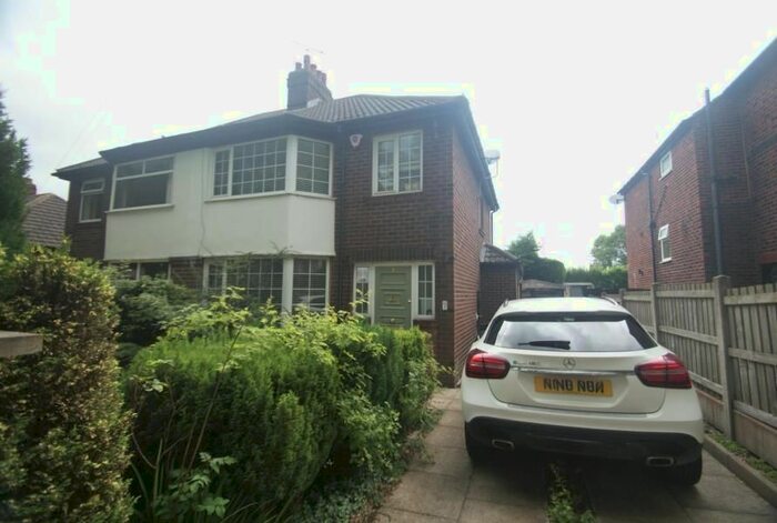 3 Bedroom Semi-Detached House To Rent In Sunnyridge Avenue, Pudsey, LS28