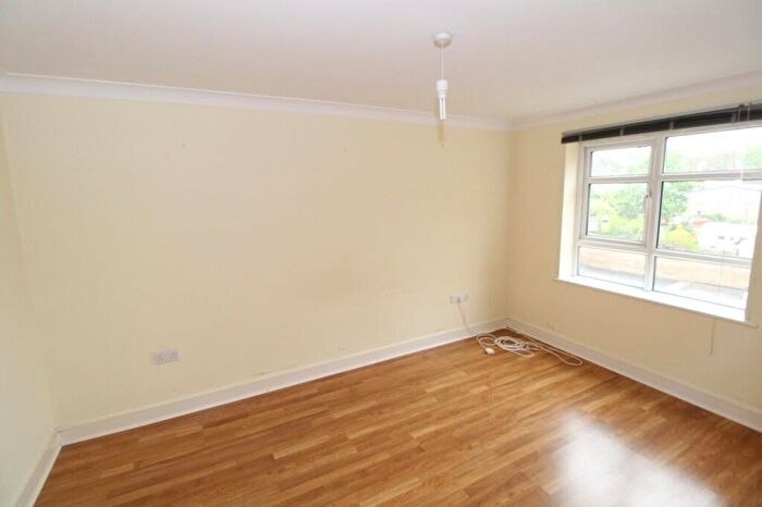 2 Bedroom Apartment To Rent In All Saints Road, Newmarket, CB8