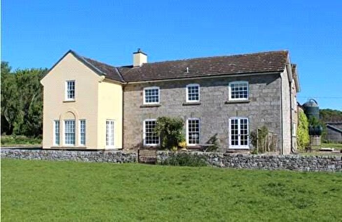 6 Bedroom Property To Rent In Chirk, Wrexham, LL14