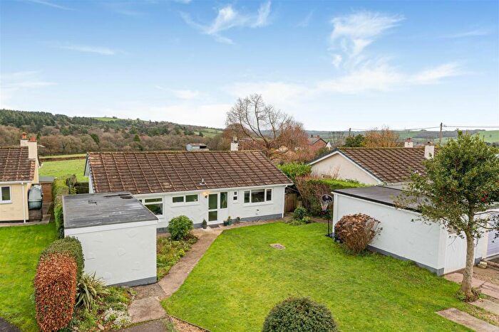 3 Bedroom Bungalow For Sale In East Park Close, Winkleigh, EX19