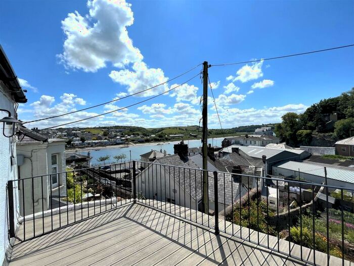 2 Bedroom Semi-Detached House For Sale In Bull Hill, Bideford, EX39
