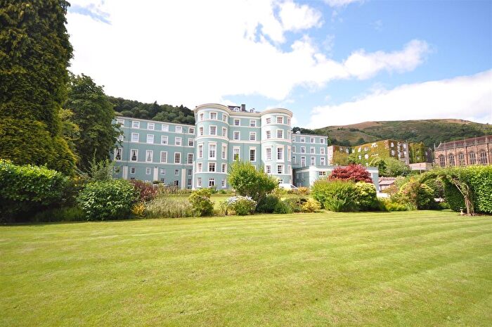 2 Bedroom Flat To Rent In Abbey Road, Malvern, WR14