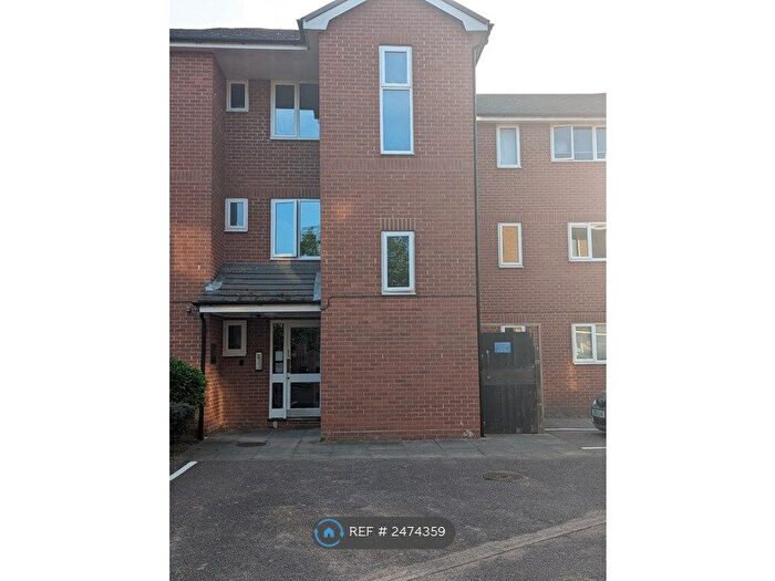 2 Bedroom Flat To Rent In Viceroy Close, Colchester, CO2