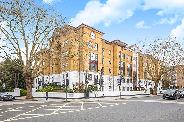 2 Bedroom Flat For Sale In Gloucester Terrace, London, W2