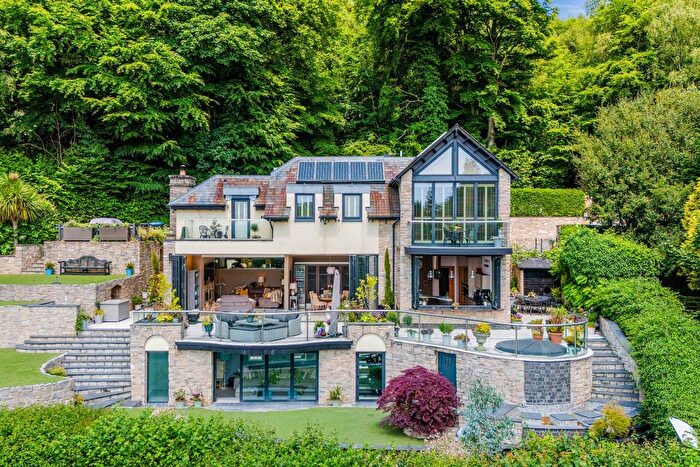 4 Bedroom Detached House To Rent In Trevereux Hill, Oxted, RH8