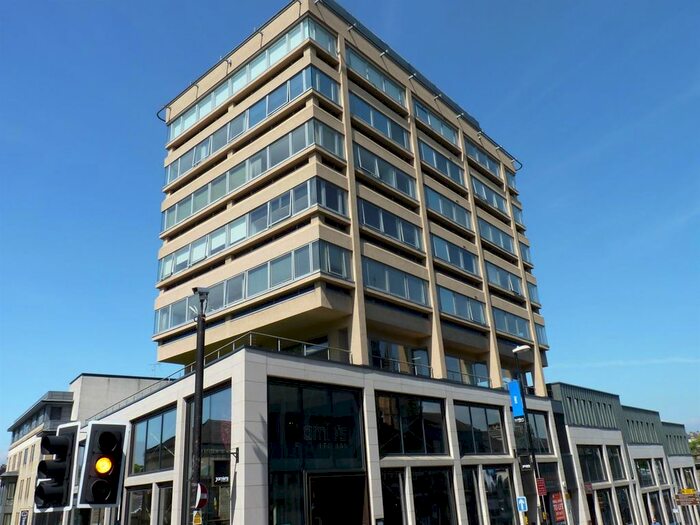 2 Bedroom Flat To Rent In Parliament Street, Harrogate, HG1