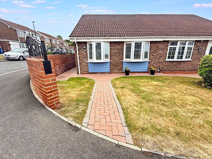 2 Bedroom Semi-Detached Bungalow For Sale In Aldeburgh Avenue, Newcastle Upon Tyne, NE15