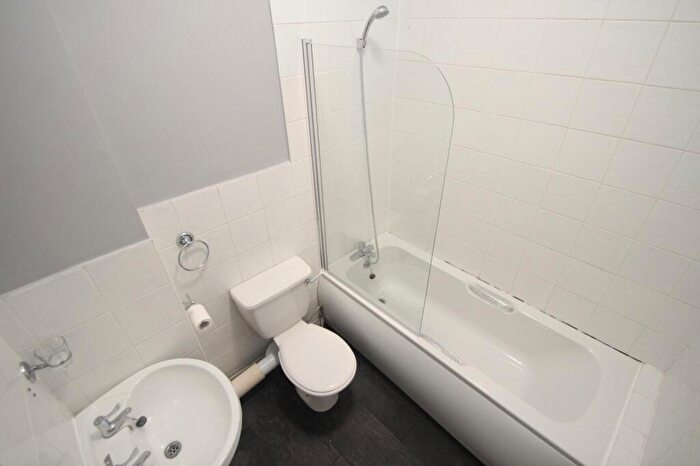 1 Bedroom Flat To Rent In Belmont Road, Harrogate, North Yorkshire, Uk, HG2