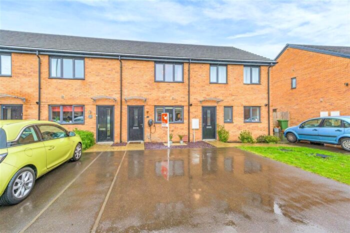 2 Bedroom House To Rent In Chamberlin Way, Gunthorpe, PE4