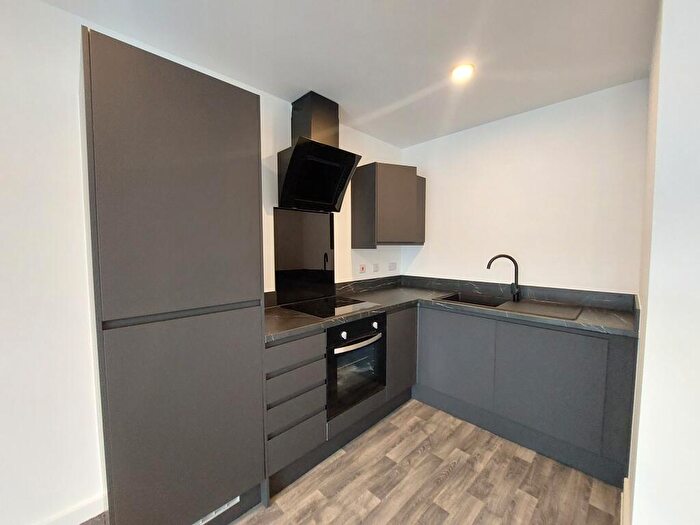 2 Bedroom Flat To Rent In Burlington Street, Chesterfield, S40