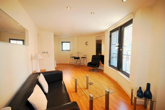 2 Bedroom Apartment To Rent In Marconi House, Melbourne Street, NE1