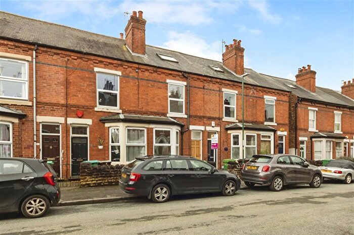 4 Bedroom House To Rent In Crossman Street, Nottingham, NG5