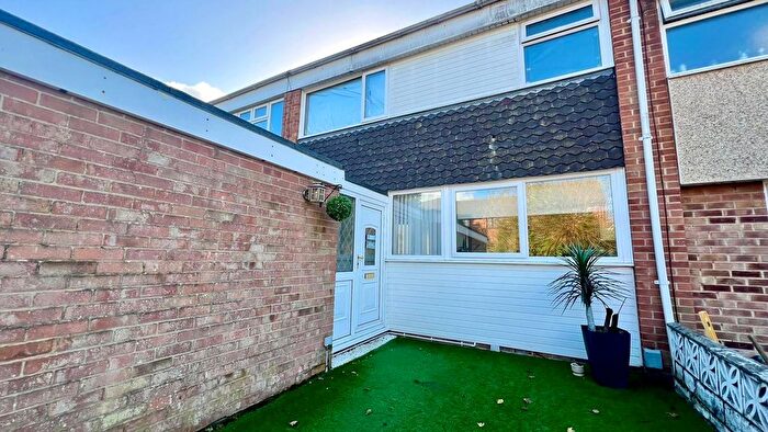 3 Bedroom Terraced House To Rent In Raybrook Crescent, Swindon, SN2