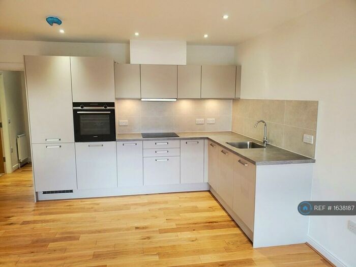 2 Bedroom Semi-Detached House To Rent In Ladywell Ave Corstorphine, Edinburgh, EH11