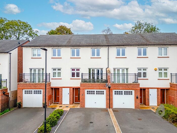 4 Bedroom Terraced House For Sale In Homington Avenue, Coate, Swindon, Wiltshire, SN3