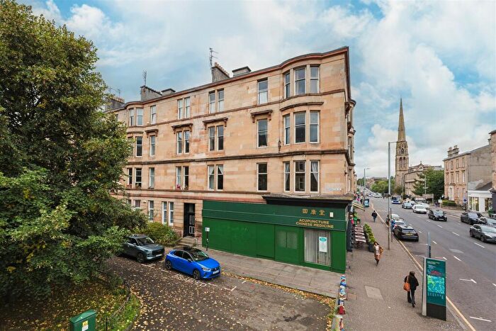 3 Bedroom Flat For Sale In / Barrington Drive, Woodlands, G4