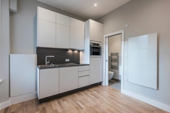 Studio To Rent In Croxley Road, London W9