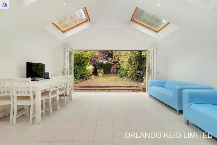 6 Bedroom Terraced House To Rent In Griffiths Road, London, SW19