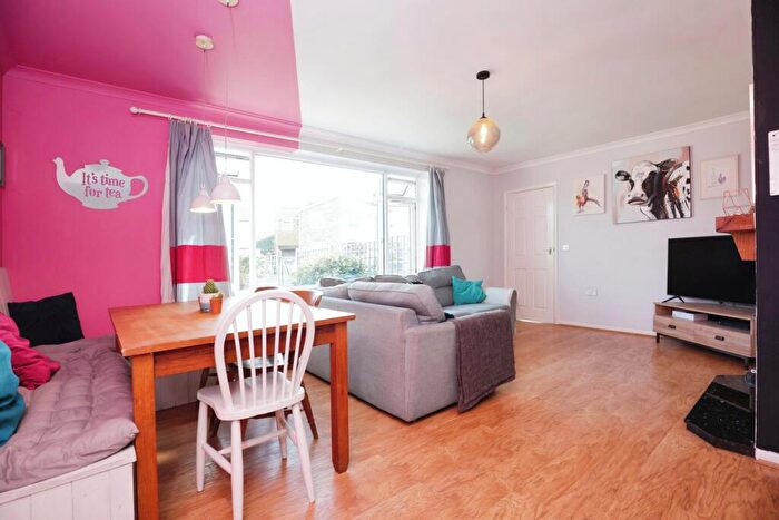 4 Bedroom Detached House For Sale In Brackendale Drive, Barby, Rugby, CV23