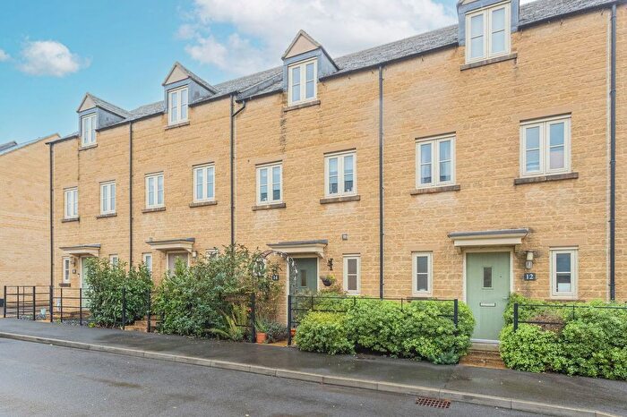 3 Bedroom Town House For Sale In Brays Avenue, Tetbury, GL8