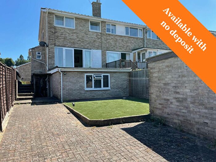 Garage / Parking To Rent In Gorselands Road, Bitterne, Southampton, Hampshire, SO18