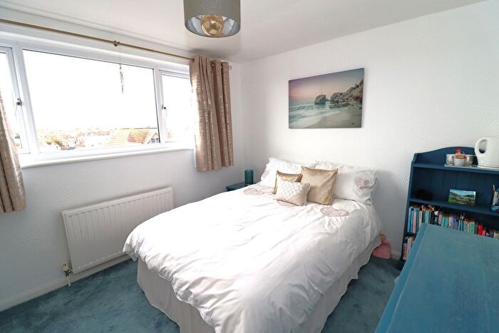 2 Bedroom Flat For Sale In Clifford Road, Bexhill-On-Sea, TN40
