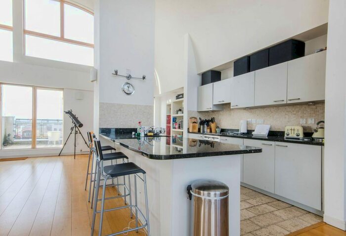 3 Bedroom Flat To Rent In Maurer Court, Greenwich Millennium Village, London, SE10
